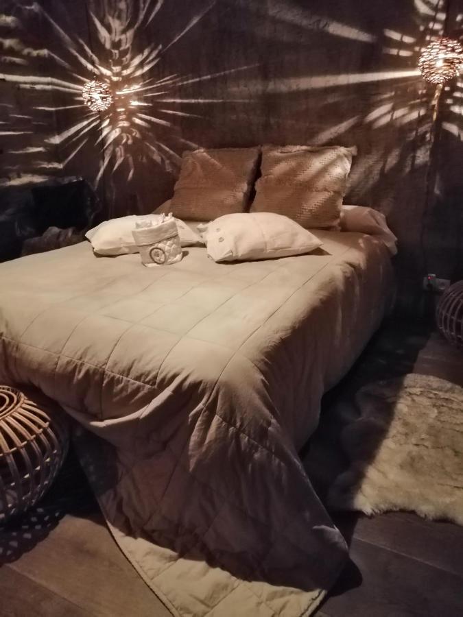 Le Hangar Des Voyageurs Petit-Halleux Dış mekan fotoğraf